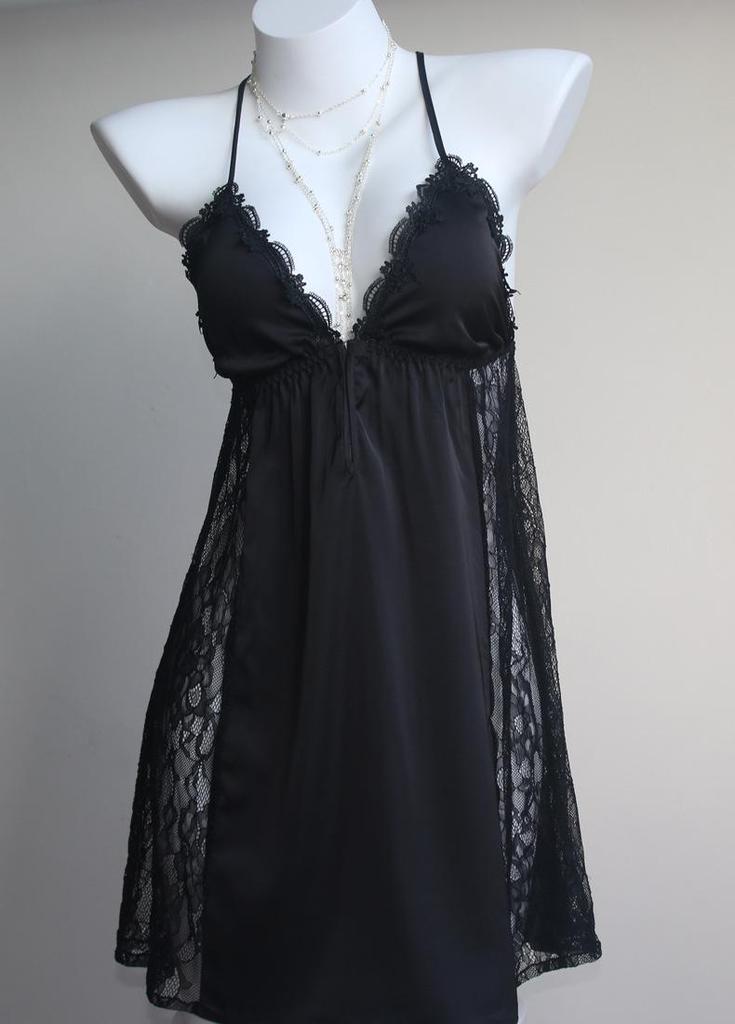 Lace Trim Padded Strappy Nightgown - Women's Spring/Summer/Autumn Collection, Front Button, Sexy & Elegant Style