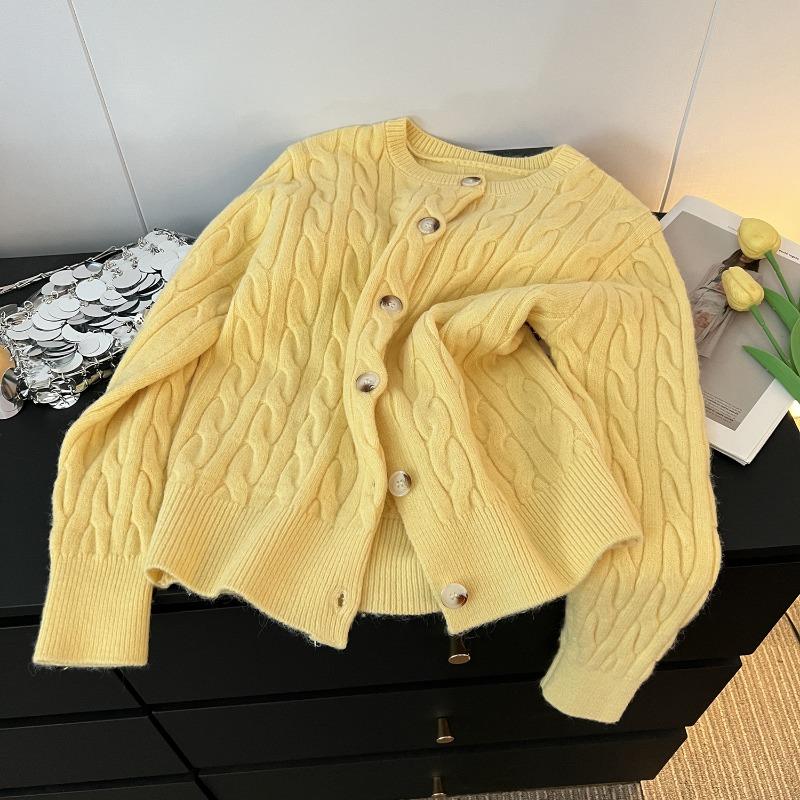 

Super white yellow twist sweater cardigan women s autumn and winter new lazy small short knitted coat one size fits all жёлтый