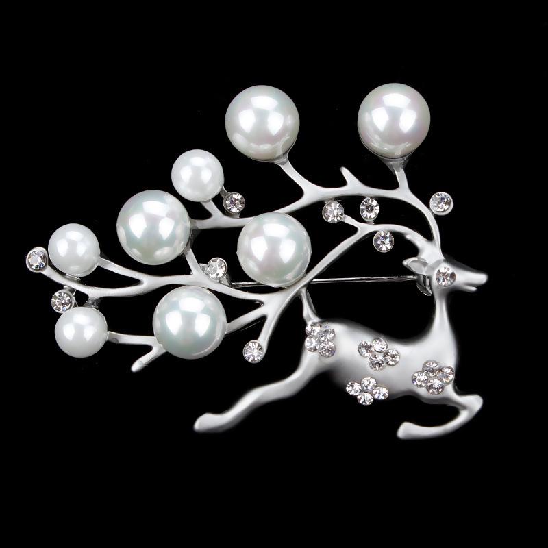 High-Grade Pearl Flower Brooch Scarf Pin for Women and Men
