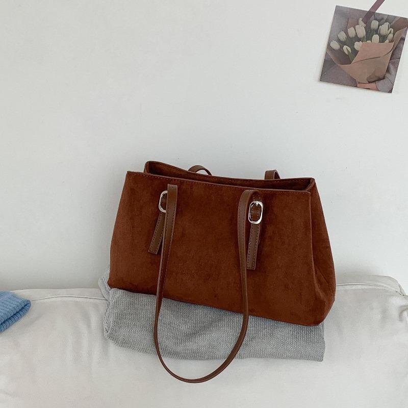 

Retro suede bag multi-compartment autumn and winter new tote bag large capacity women s shoulder bag women коричневий