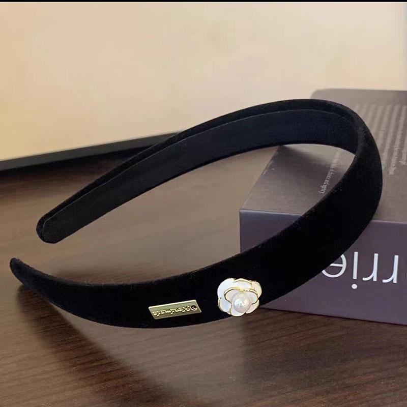 Elegant Black Korean Style Velvet Camellia Headband for Women - 2023 New High Skull Top Design