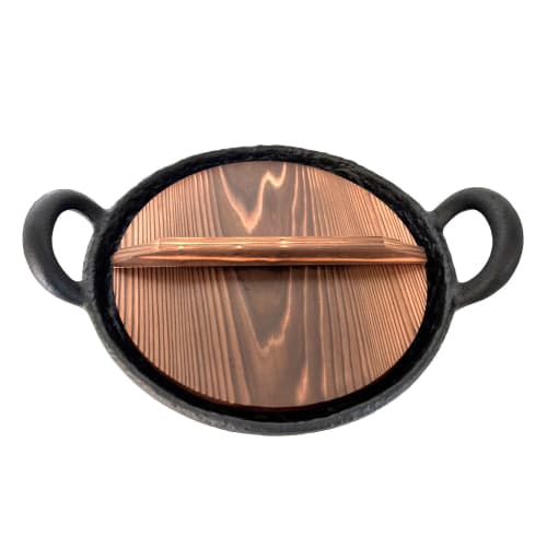 

Nanbu Ironware Oisei Hobundo Cast Iron Pot with Wooden Lid, Perfect for Yosenabe, Hormone Hotpot, Motsunabe, and Sukiyaki, 17.6cm, Made in Japan