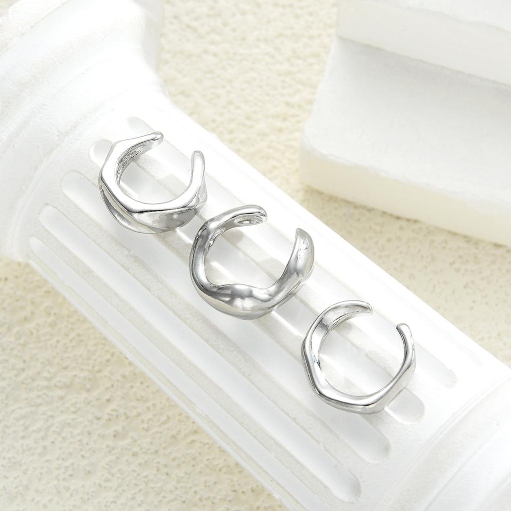 3 Stück/Set Silberfarbene Kleine Creolen für Damen Einfaches Geometrisches Minimalistisches Huggie Ohrring-Set Punk Rock Schmuckzubehör