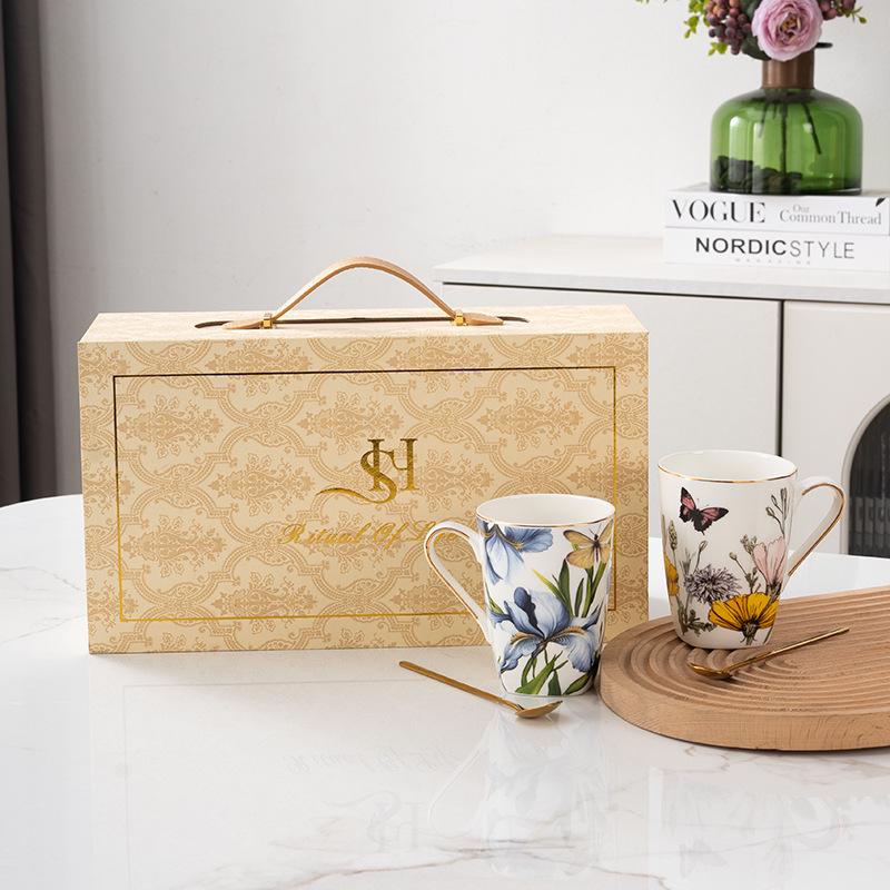 Elegant Bone China Mug Gift Set: Large Capacity Cup and Saucer for Housewarming or Best Friend Gift