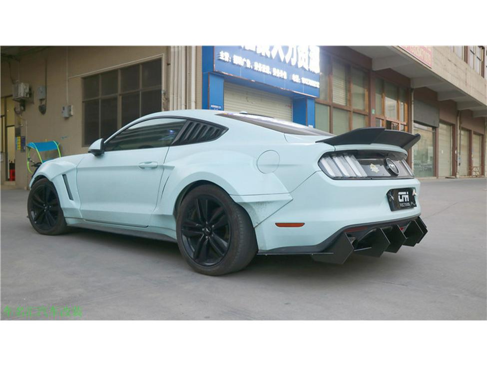 Carbon Fiber Rear Lip Spoiler for 2015-2017 Chinese Version Ford Mustang