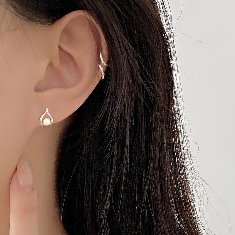 Elegant Temperament Water Drop Pearl Earrings High-end Sense Daily Commuting Intellectual Style Earrings