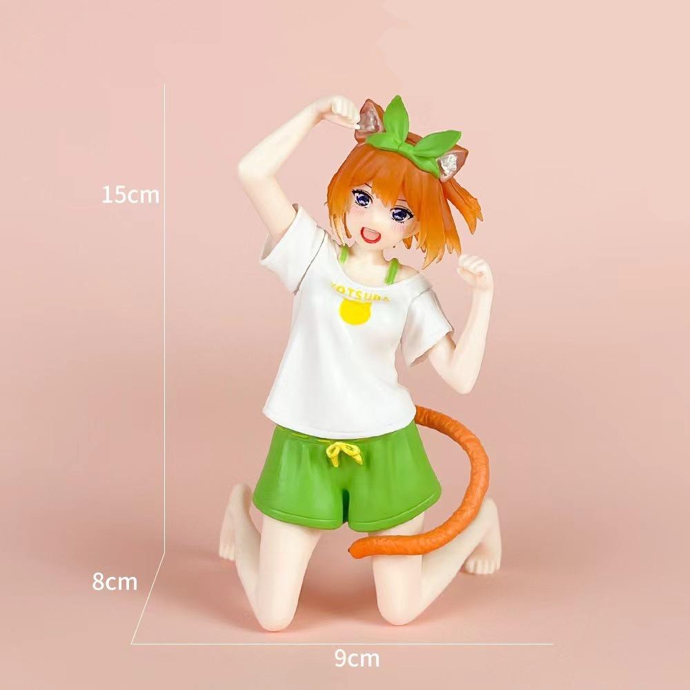 Anime four-leaf cute Nakano Nino car model PVC collectible doll, five-element cat Nakano Mirai figure desktop ornaments