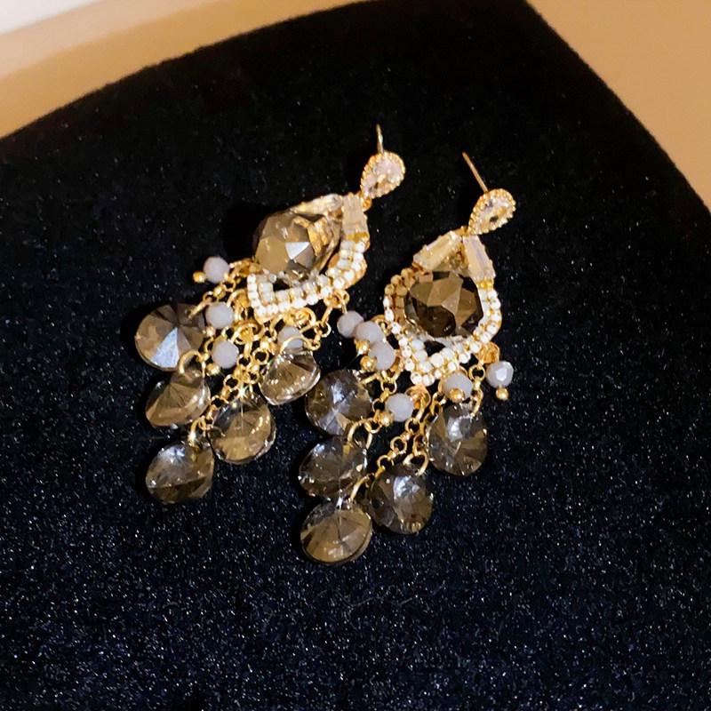 Silver Needle Retro Ethnic Zirconia Teardrop Tassel Earrings – Light Luxury, Exquisite and Unique Niche Studs