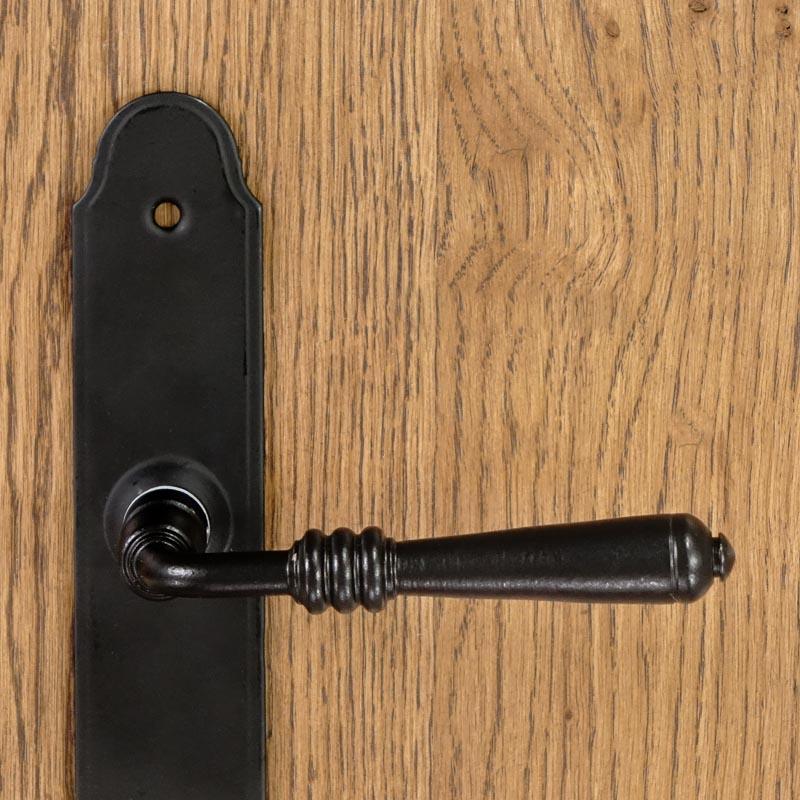 DEVON handle with plate for 90mm insert, BLACK