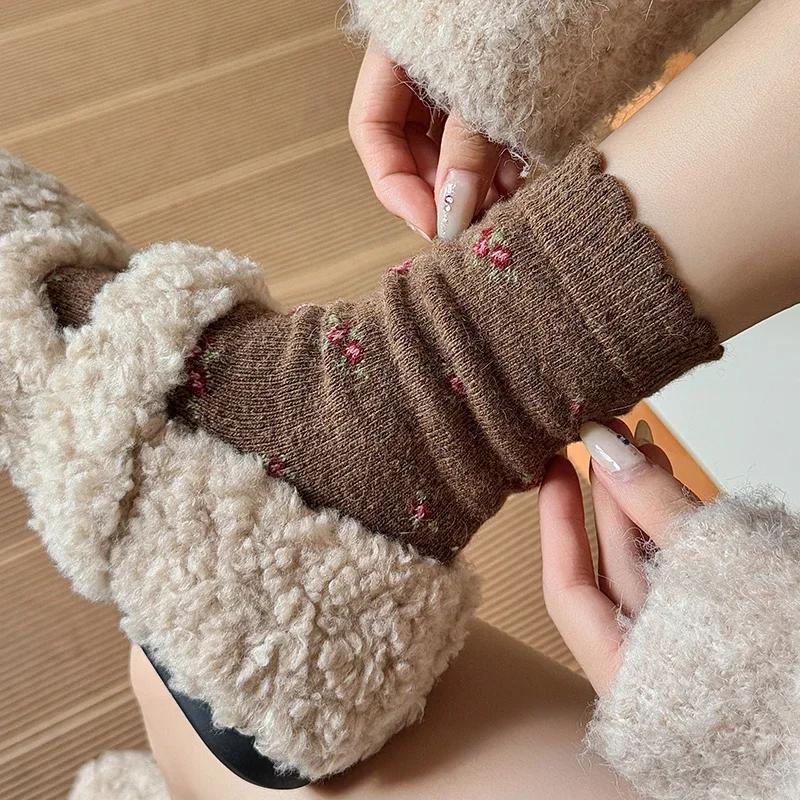 Women's Socks Thick New Retro Fashion Korean Style Wool Warm Socks Casual Novelties Sweet Long Ladies Flower Socks Comfort Cute