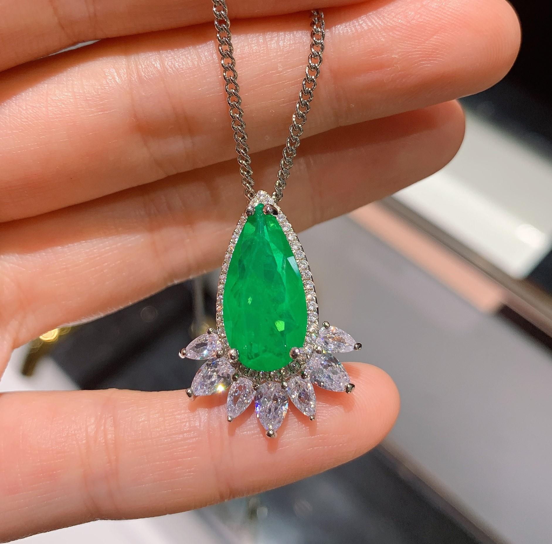 

Jewelry Popular Simulation Emerald Necklace Emerald Earrings Jewelry Set