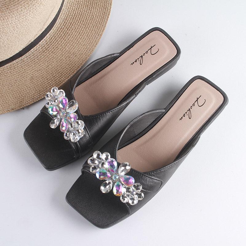 Yuzhihao Women s Summer Fashion Slides - Casual Flat Bottom Beach Flip-Flops. 40-41