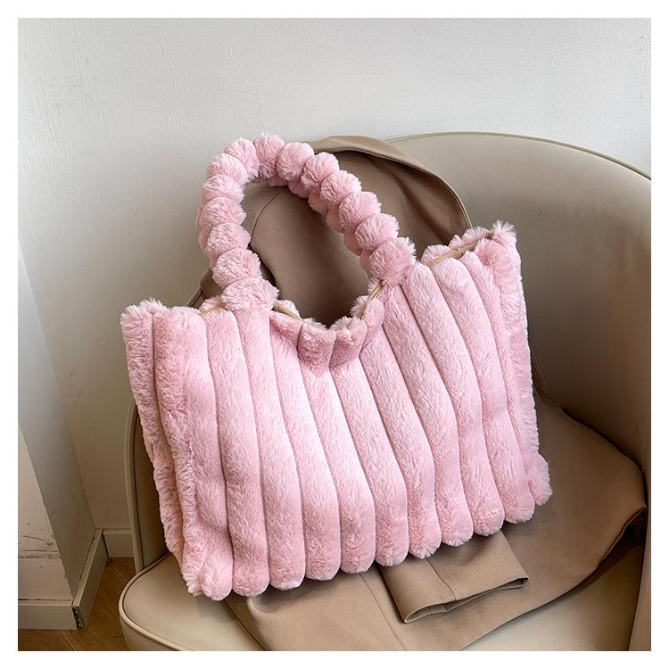 Women's High-End Plush Handbag - Large Capacity, Versatile Commuter Shoulder Bag for Autumn and Winter