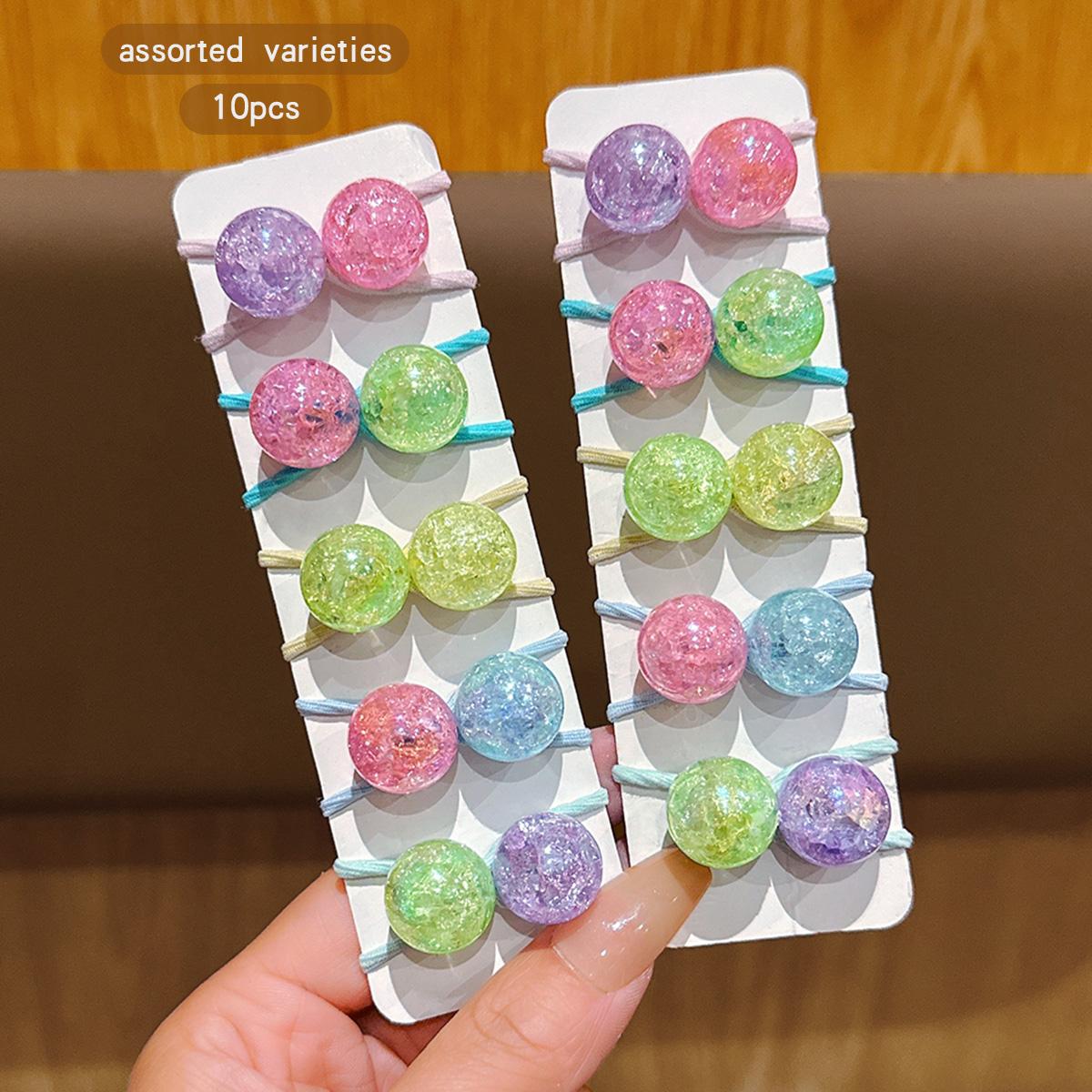 

10 красочных круглых пуговиц для волос, подходящих для ежедневного использования