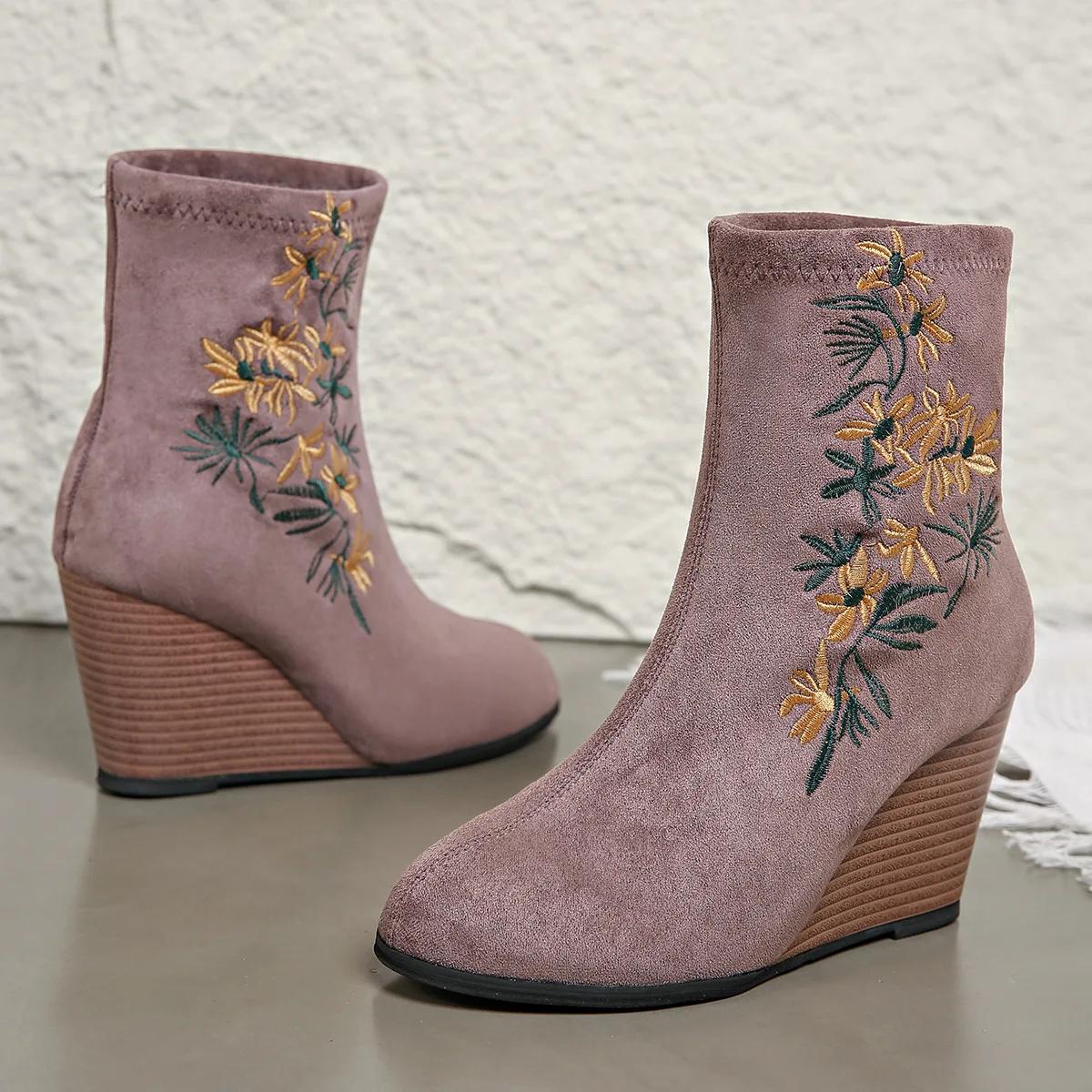 

2024 Autumn and Winter New Ethnic Style Embroidered Thick Heel Ankle Boots Women s Warm Cotton Shoes Large Size 35-43 43 сірий колір