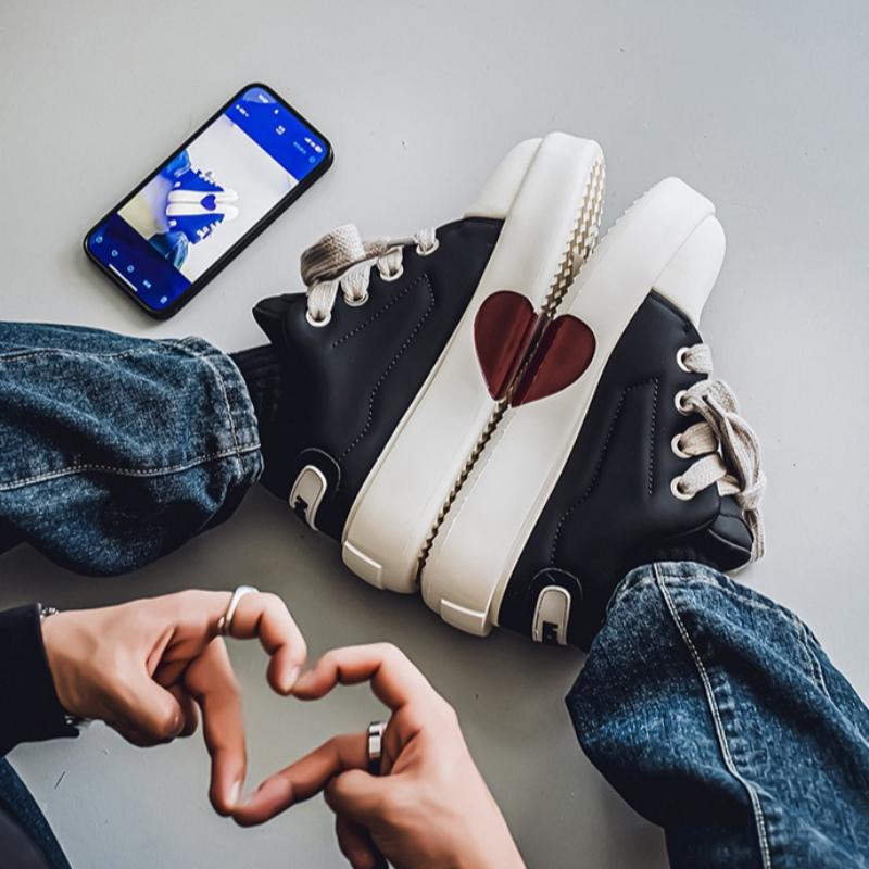 New Men's Women Casual Shoes Chausare Femme 2025 Luxury Brand Non-slip Platform Sneakers Lace-up Soft Board Shoes Zapatos Hombre