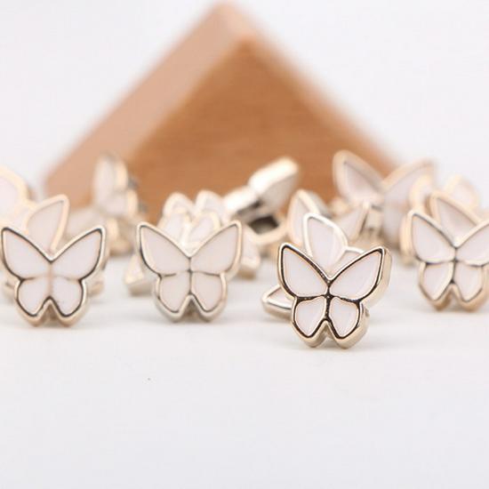 High-End Damen Perlen Cardigan Hemdknöpfe: Exquisiter Kleiner Duftstil