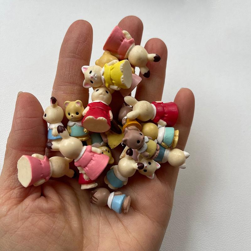 1Pcs Forester Families Animal Figure Toy Pvc Rabbit Doll Cat Bear Model Toys For Kids