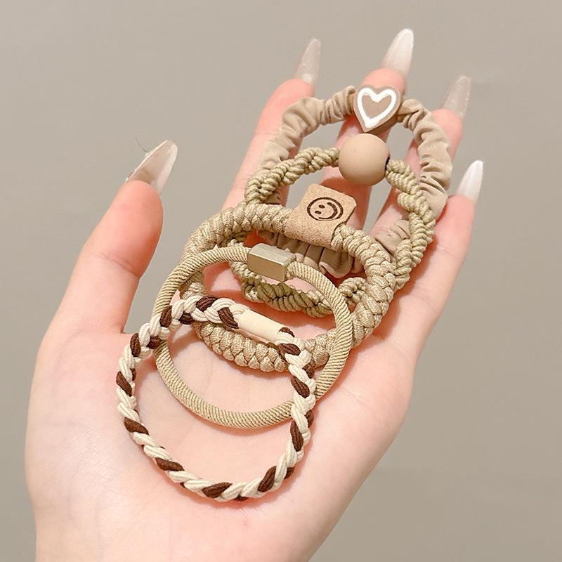 

Эластичные женские резинки для волос 2025: Прочные высокоэластичные резинки для хвоста