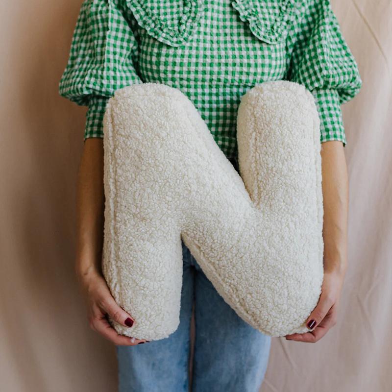 26 Englische Buchstaben Kissen Plüschtier Bett Sofa Kissen Sitzkissen Autokissen Schlafzimmer Dekoration Fotografie Requisiten