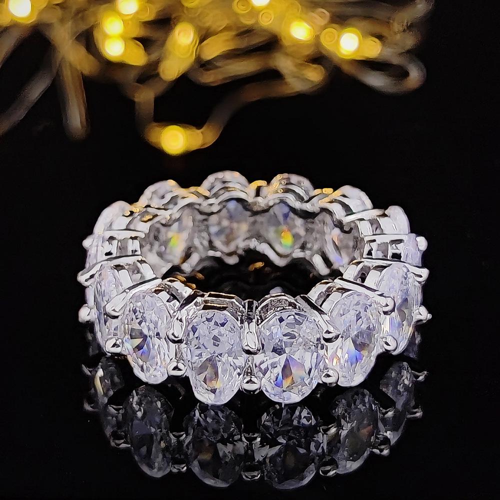 

Роскошное кольцо-дорожка с цирконами и бриллиантами для женщин - Высокое чувство дизайна r4577 Size 7