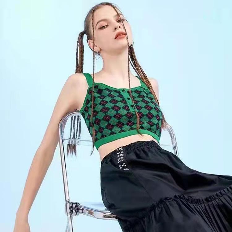 In Summer The New American Retro Quilted Breasted High-waisted Versatile Knitted Camisole Worn Over The Top