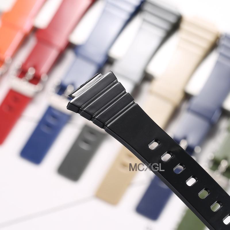 Pryskyřičný řemínek na hodinky pro Casio W-215H W215H W-217H F105W F108WH Náhradní řemínek 18mm Vodotěsné sportovní hodinky Příslušenství