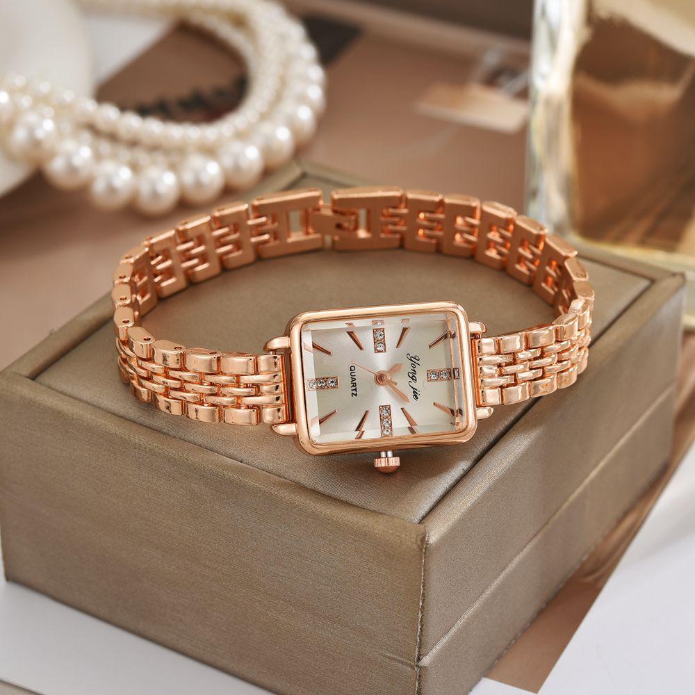 Vintage Ladies Fashion Quartz Watch Simple Scale Square Women Watches Business Alloy Strap Folding Clock Festival Gifts
