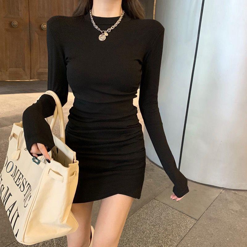 High-end gray sexy long-sleeved dress women's autumn new pleated high-waisted thin versatile hip-wrapped short skirt