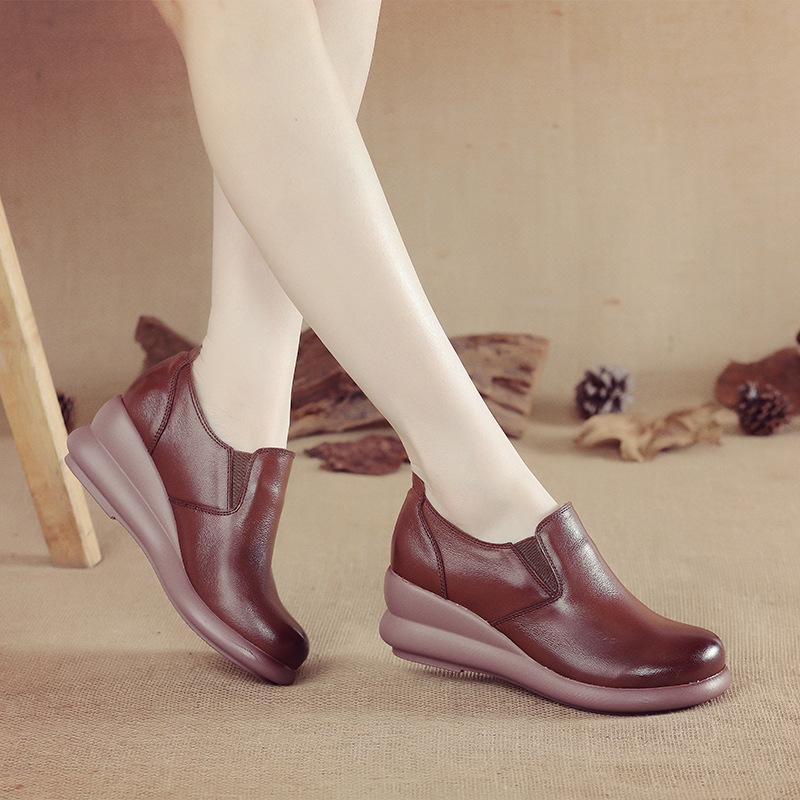 Autumn Top Layer Cowhide Sponge Sole Comfortable Women's Shoes Casual Leather Comfortable Women's Singles Shoes Middle-aged Mother's Shoes