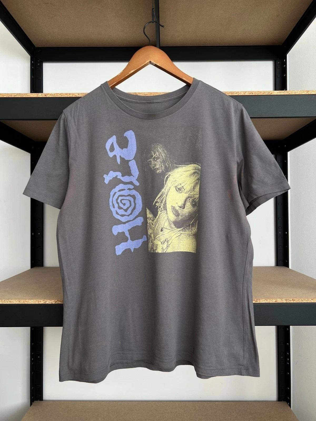 

2026 Summer Womens Vintage Hole Courtney Love TShirt Unisex Cotton and Breathable Short Sleeve Oversized Loose Casual S