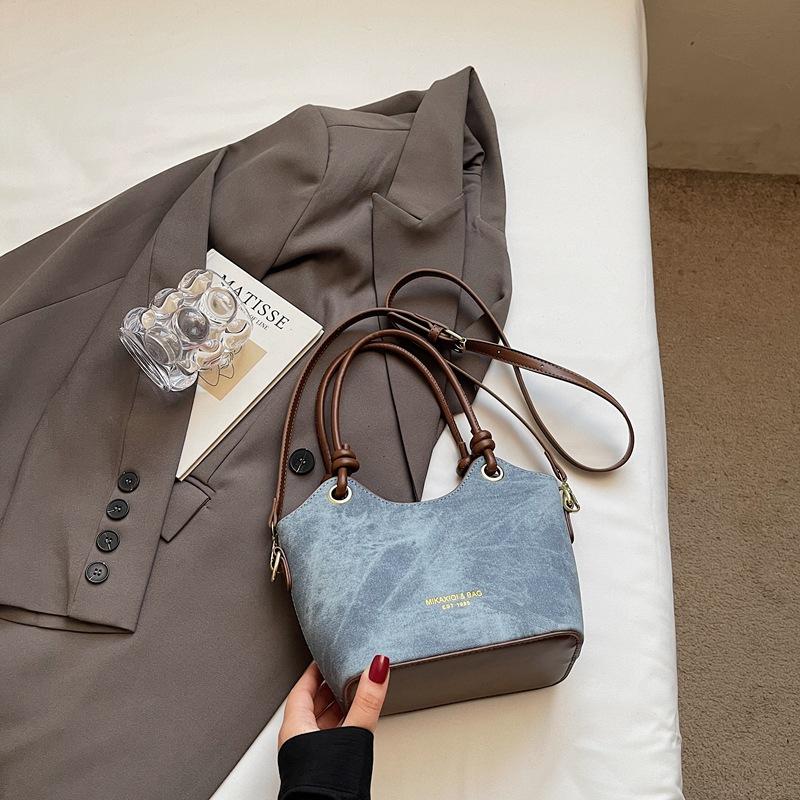 Handbag Women's Korean Version Ins Fashion Messenger Bucket Bag 2025 Autumn New Simple High-value Shoulder Women's Bag