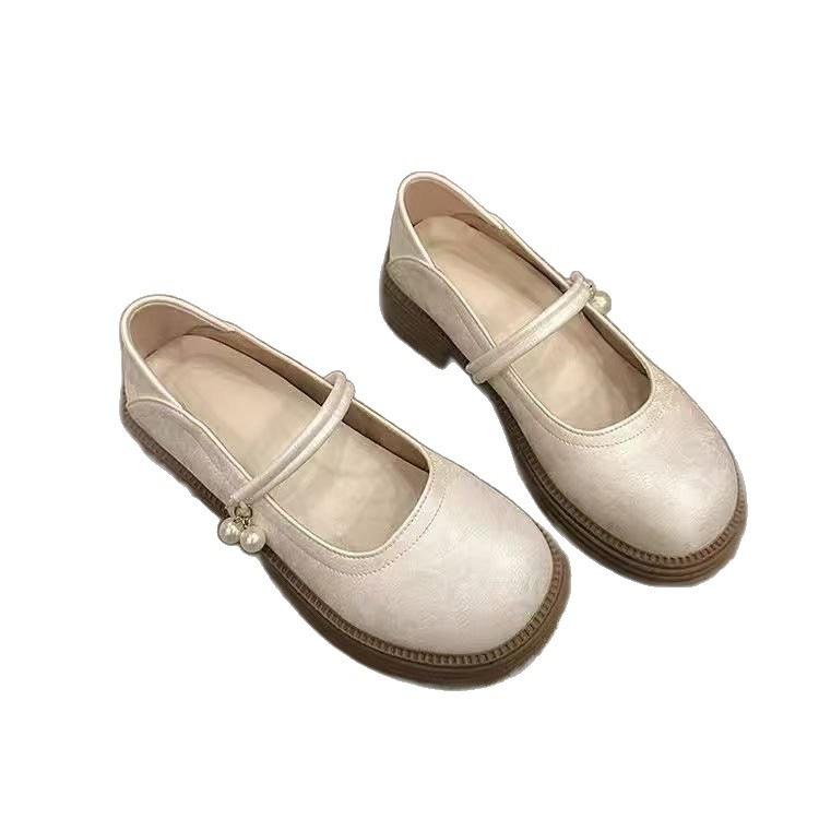 Mary Jane autumn new sweet round head pearl thin belt thick heel light mouth new Chinese single shoes