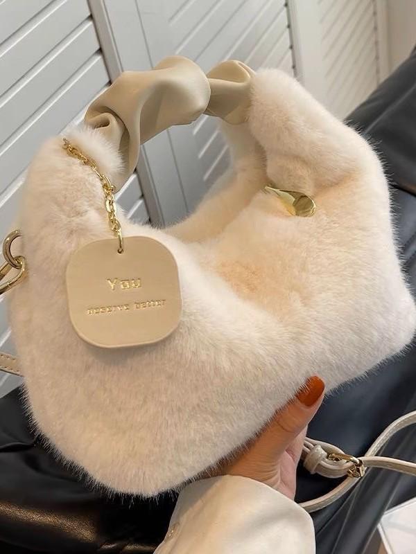 2026 New Winter Plush Furry Handbag: Cute, Handheld, Underarm Small Bag