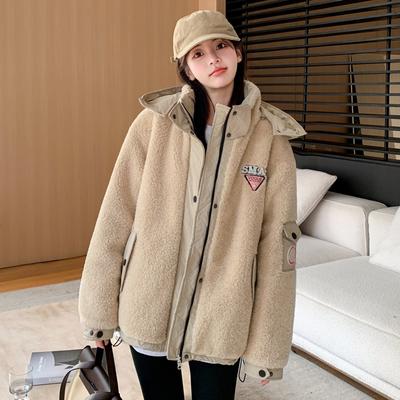 Giacca con cappuccio spessa e larga per autunno e inverno con temperamento unico