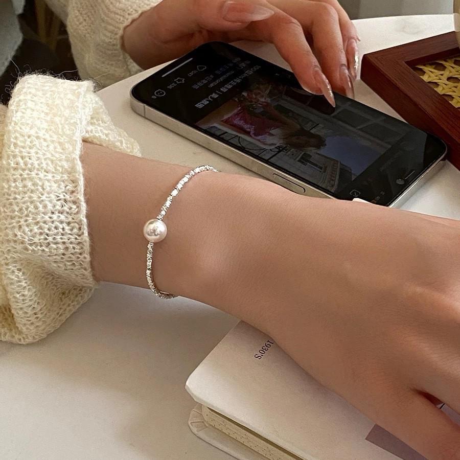 Srebrna Bransoletka z Perłami w Stylu Japońsko-Koreańskim: Modny, Luksusowy, Niszowy Design dla Dziewcząt