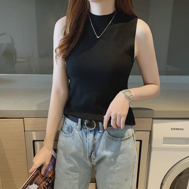 

Женская шикарная трикотажная кофточка: Топ без рукавов во французском стиле с полуводолазкой для весны и лета One Size чёрный