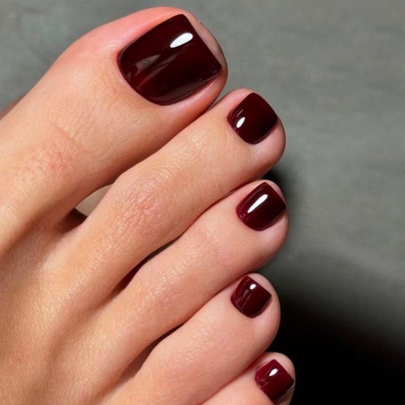 Elegant Wine Red Press-On Toe Nails – High-End Wearable Nail Art