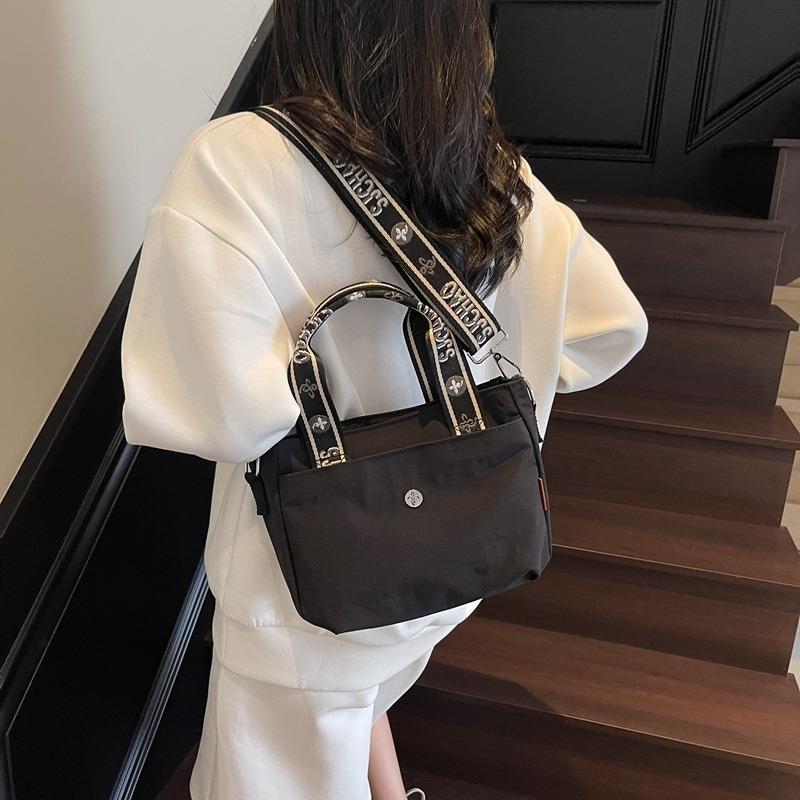 Large-capacity bag women's summer new versatile broadband messenger bag casual high-end portable tote bag