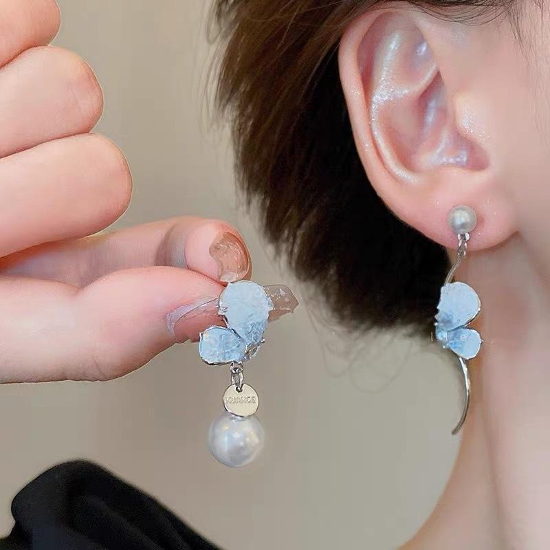 French pearl niche zircon butterfly earrings women's ins light luxury temperament versatile high-end stud earrings