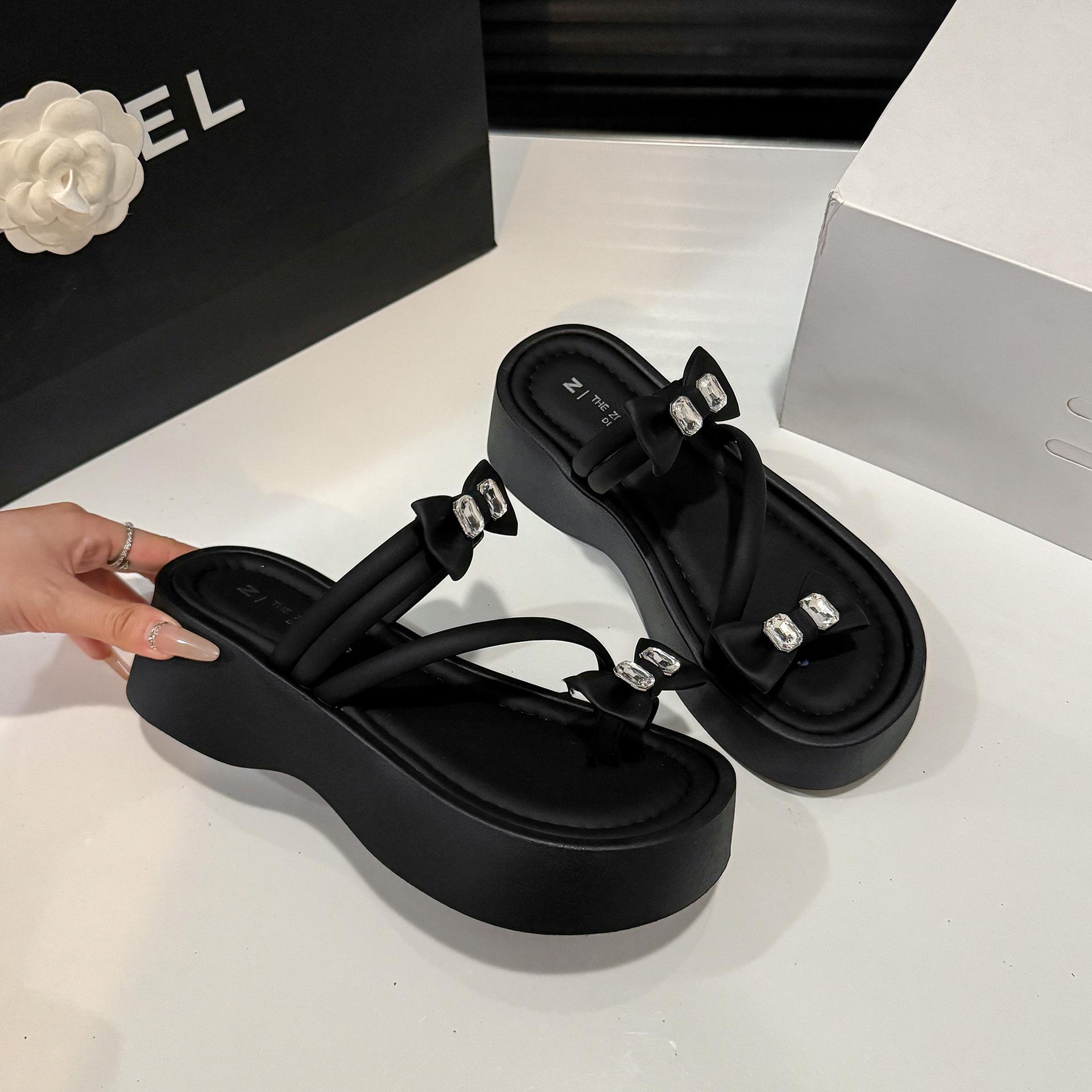 

Beautiful bow-tied silver sandals women s 2025 summer new outer thick-soled rhinestone beach shoes 40 чорний