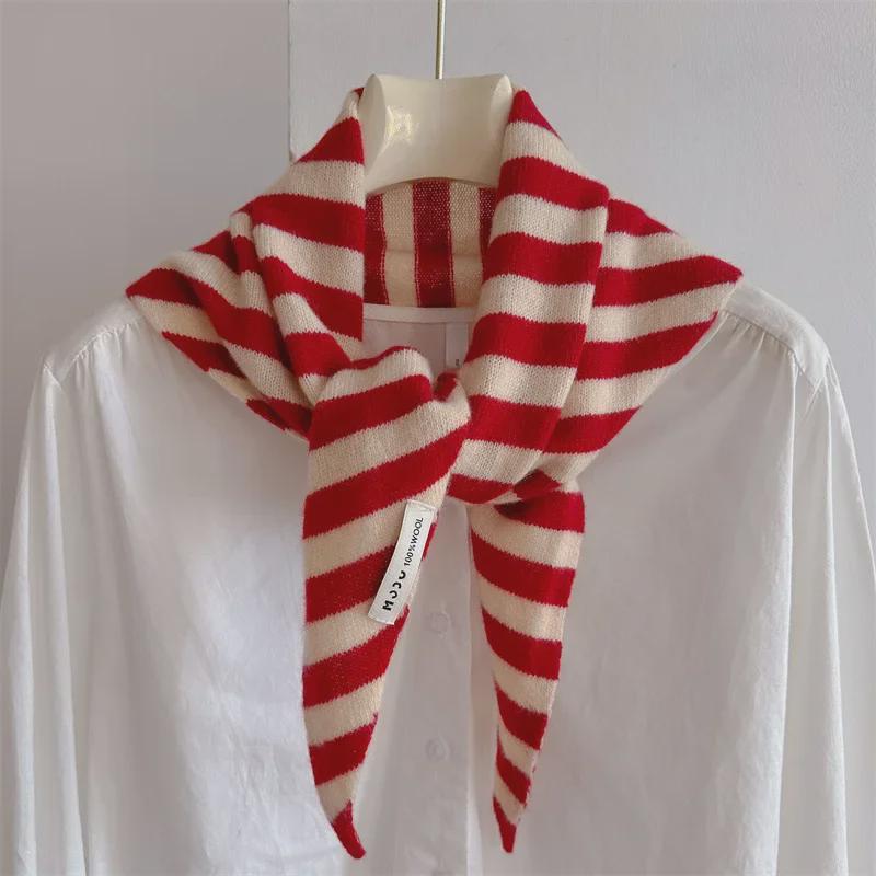 "100% Australian Wool Striped Triangular Scarf - Versatile Women's Knitted Shawl and Headscarf"