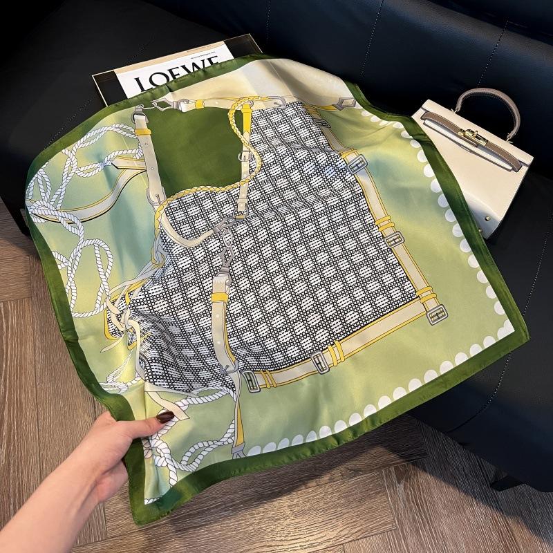 New silk scarf women's fashion versatile high-end small square scarf Korean version neck protection scarf spring and autumn retro scarf binding bag