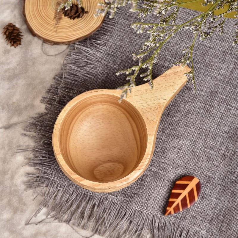 Ceașcă de ceai portabilă din lemn în stil japonez. Căni de cafea pentru acasă