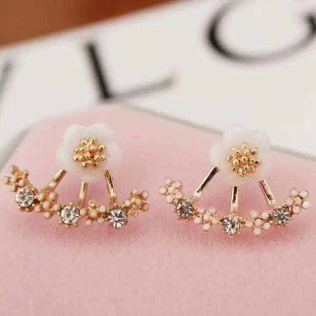SUMENG 2025 Luxury Women Stud Earrings with Daisy Design for Delicate Flower Lovers, Couple Gifts