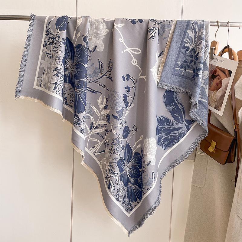 

Fashion Cashmere Women Two-Sided Large Square Scarf Winter Warm Shawl And Wrap Bandana Pashmina Female Foulard Thick Blanket