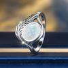 Vintage Feather Opal Ring European and American vintage-style oval opal ring