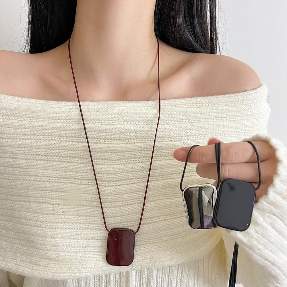 Metal Square Pendant Necklace for Women Girls Simple Long Sweater Chain Fashion Accessory