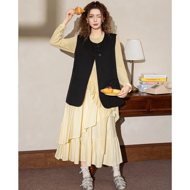 ET BOITE Minimalist Crew Neck Suit Vest