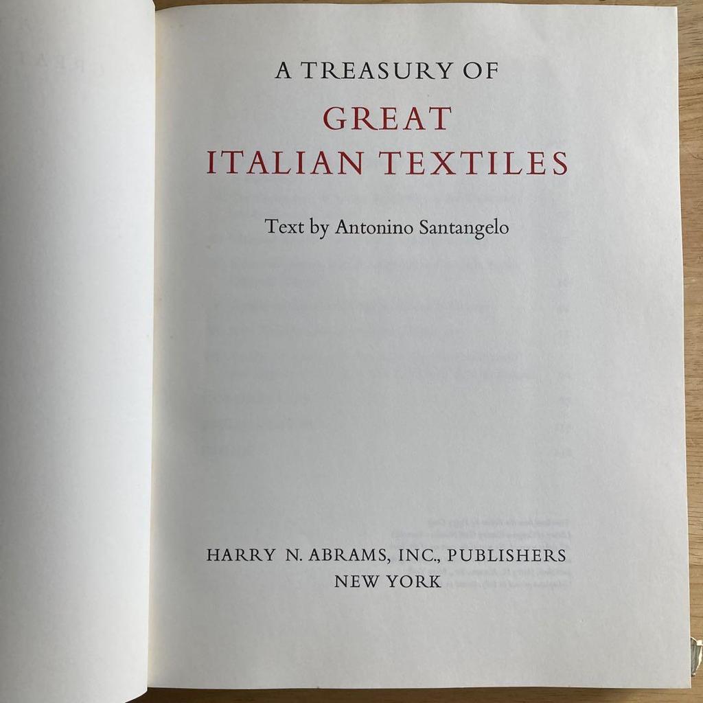 [USED] A TREASURY OF Great Italian Textiles